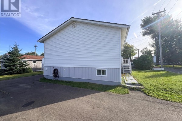 Workshop - 8 Fairview Street, Lewisporte, NL A0G3A0 Photo 3