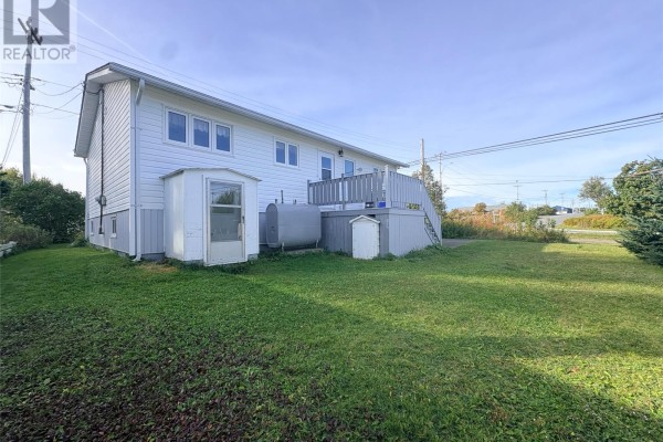 Den - 8 Fairview Street, Lewisporte, NL A0G3A0 Photo 5