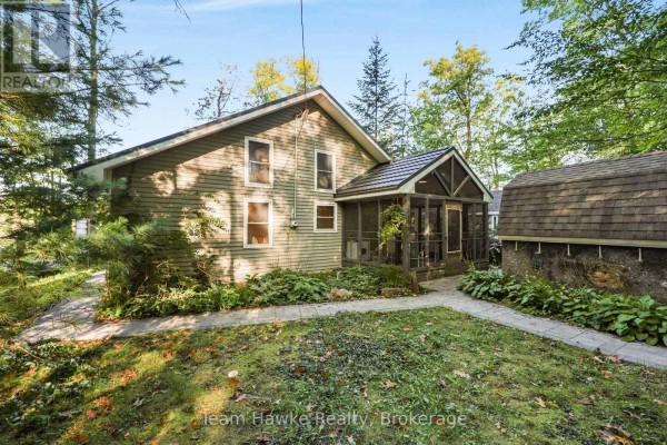 8 Farlain Lake Road E, Tiny, ON, photo 2