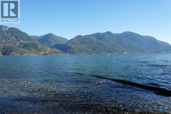 8 Five Coves, Squamish, BC V0N1J0 Photo 2