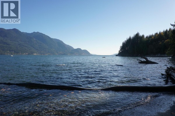 8 Five Coves, Squamish, BC V0N1J0 Photo 3