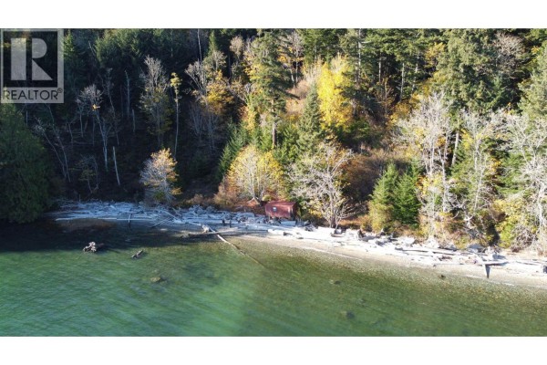 8 Five Coves, Squamish, BC V0N1J0 Photo 5