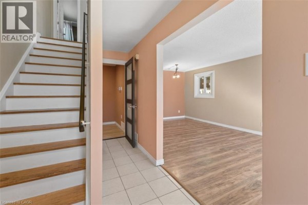 4pc Bathroom - 8 Forest Glen Crescent, Kitchener, ON N2N1C8 Photo 3