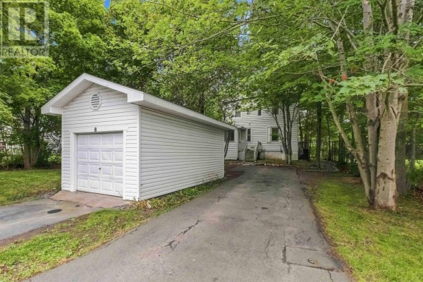 8 Franklyn Street, Dartmouth, NS, photo 3