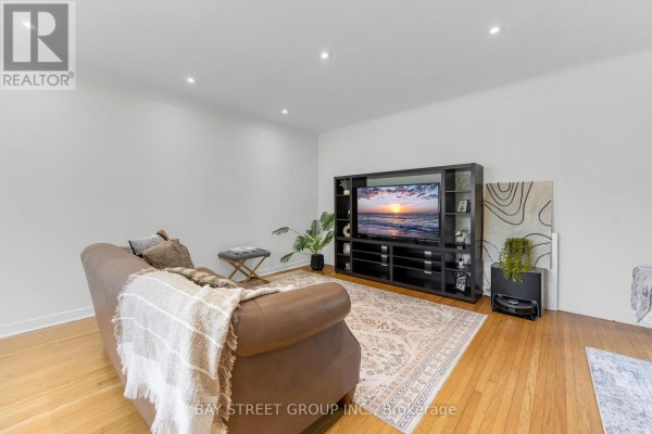 Laundry room - 8 Glenbarr Road, St  Catharines, ON L2T1Y1 Photo 5
