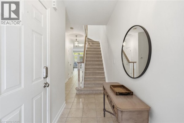 Bedroom - 8 Goldenview Court, Waterdown, ON L8B0L2 Photo 4