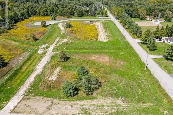 8 Greenlaw Court, Springwater, ON L0L1V0 Photo 5