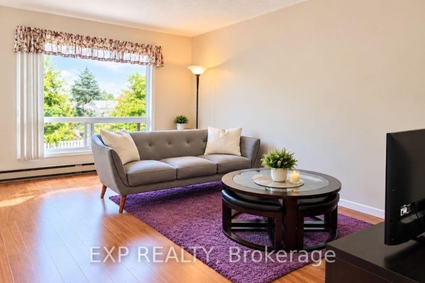 8 Habitat Square, Brampton, ON, photo 2