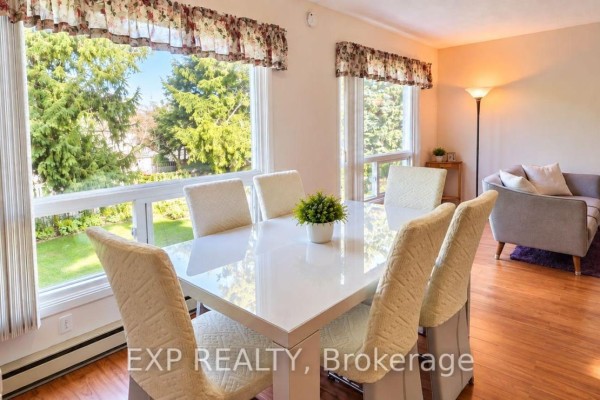8 Habitat Square, Brampton, ON, photo 3