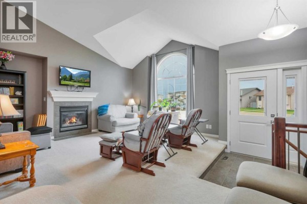 3pc Bathroom - 8 Hansen Close, Sylvan Lake, AB T4S2P1 Photo 2