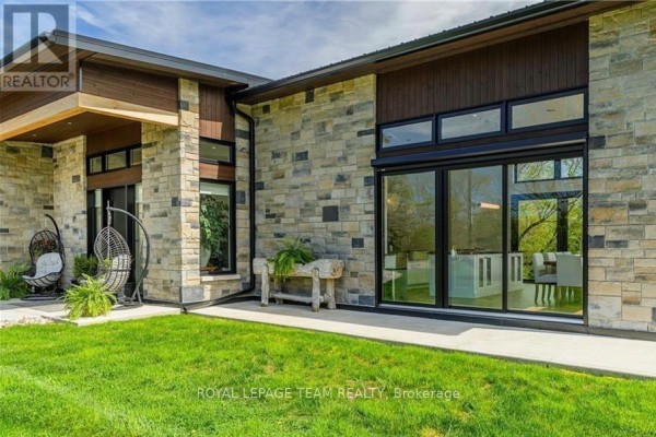 8 Headlands Way, Leeds And The Thousand Islands, ON K0E1R0 Photo 4