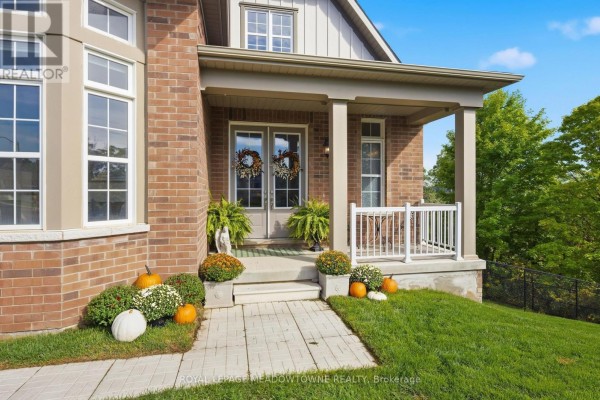 Great room - 8 J B Robson Court, Halton Hills, ON L7G0P3 Photo 3