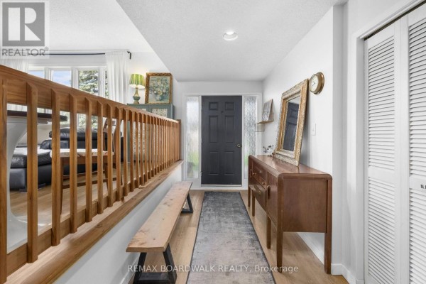 8 Jessie Drive, Perth, ON, photo 2