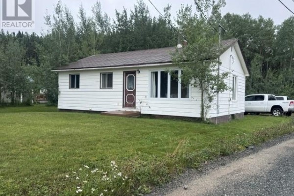 Porch - 8 Juniper Crescent, Traytown, NL A0G4K0 Photo 4