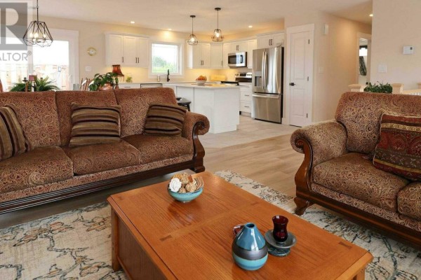 Living room - 8 Keaton Drive, Charlottetown, PE C1E3M5 Photo 3