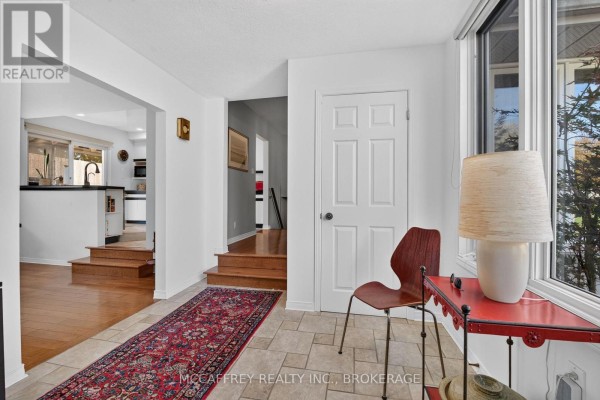 Foyer - 8 Keller Drive, Belleville, ON K8P4B4 Photo 5