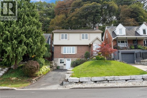 8 Kingsway Drive, Hamilton, ON, photo 2