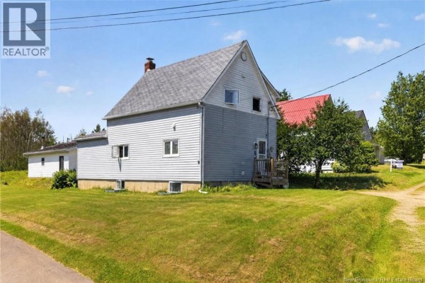 8 Kirk Street, Sackville, NB, photo 2