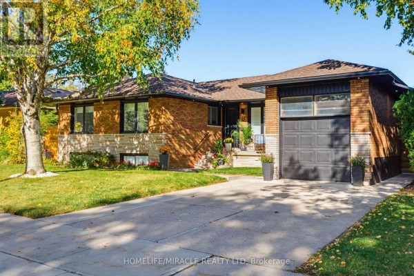 Bedroom 4 - 8 Laurelwood Crescent, Toronto, ON M9P1L5 Photo 3