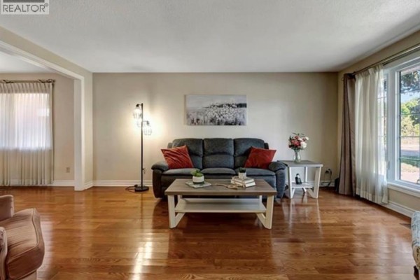 4pc Bathroom - 8 Lowell Street S Unit# Upper, Cambridge, ON N1R5C7 Photo 5