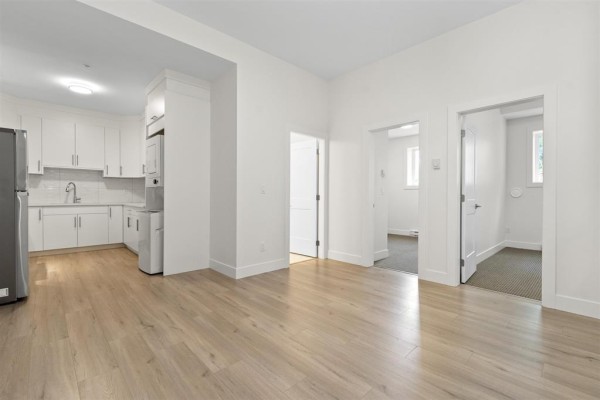 8 Lower 2 Bedroom-8016 Annis Road, Eastern Hillsides, Chilliwack, BC V2P6L7 Photo 5
