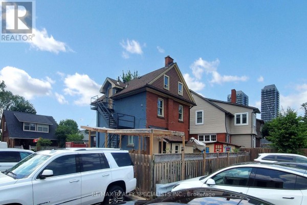 8 Mill Street N, Brampton, ON L6X1S6 Photo 5