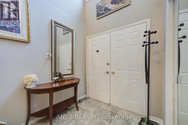 Dining room - 8 Millcroft Way, Vaughan, ON L4J6P2 Photo 4