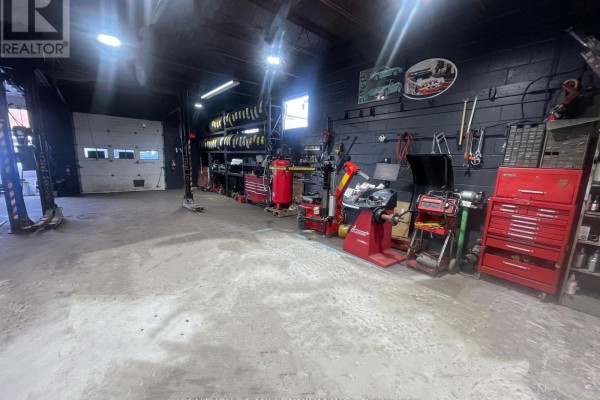 8 Milvan Drive, Toronto, ON, photo 2