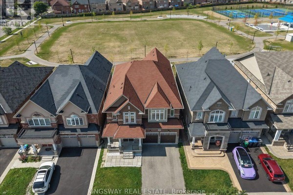 8 Monkton Circle, Brampton, ON, photo 2
