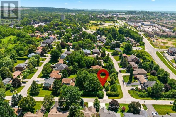 8 Northlawn Avenue, Hamilton, ON, photo 3