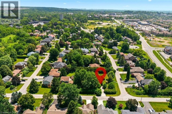 Aerial view of 8 Northlawn Ave and surrounding properties, illustrating the scale of the lots. - 8 Northlawn Avenue, Waterdown