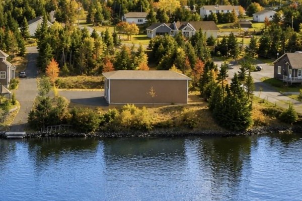 8 Northside Crescent, Clarkes Beach, NL A0A1W0 Photo 4