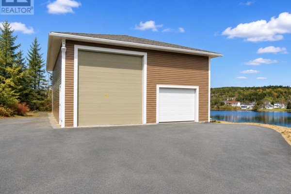 8 Northside Crescent, Clarkes Beach, NL A0A1W0 Photo 5