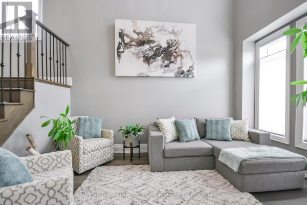 Great room - 8 Oliver's Mill Road, Springwater, ON L9X0S8 Photo 4