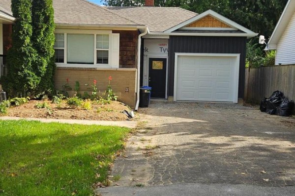Living room - 8 Pearce Avenue, St  Catharines, ON L2M2L8 Photo 3