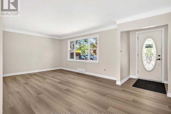 Kitchen - 8 Pearce Avenue, St  Catharines, ON L2M2L8 Photo 4