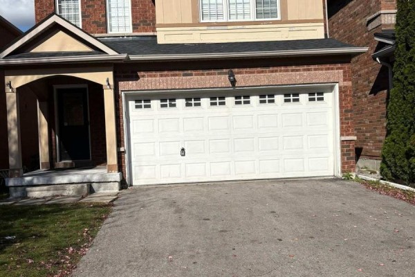 8 Quitebrook Crescent, Toronto, ON M1X2B2 Photo 2