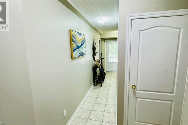Laundry room - 8 Rabbit Run Way, Brampton, ON L6Z0J2 Photo 5