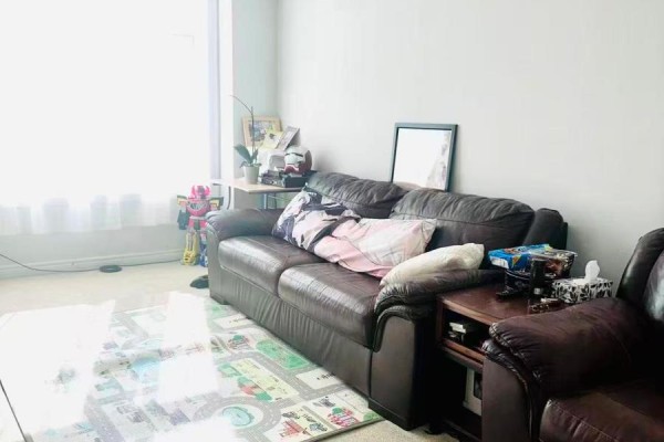 8 Robert Eaton Avenue, Markham, ON L3S0G3 Photo 5