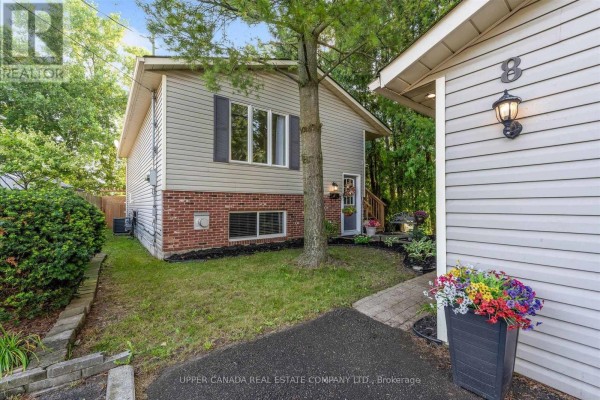 8 Rose Street, St  Catharines, ON, photo 2