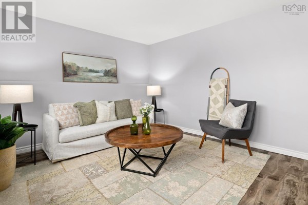 8 Rosedale Drive, Dartmouth, NS B3A1L8 Photo 3