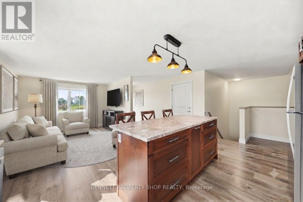 Dining room - 8 Rotterdam Way, South Dundas, ON K0C1X0 Photo 4