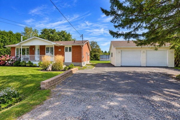 Dining room - 8 Rue De Napierville, Cantley, QC J8V3M7 Photo 2