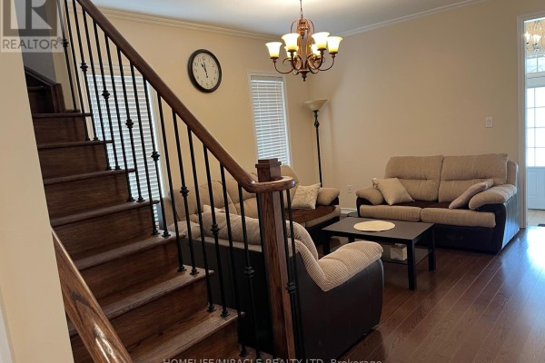 8 Sculptor Street, Brampton, ON, photo 3