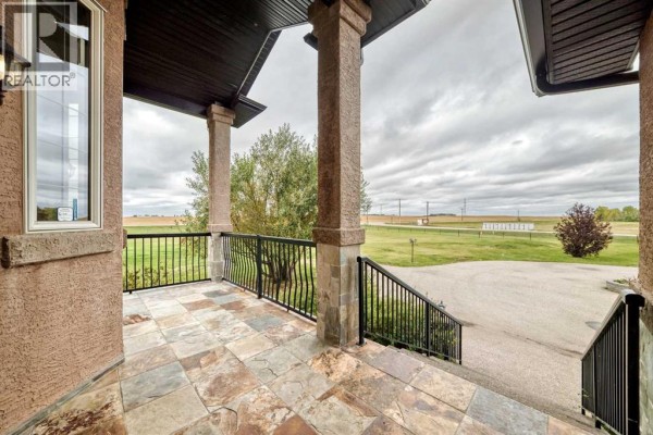 Dining room - 8 Shore Drive, Rural Rocky View County, AB T1Z0H6 Photo 2