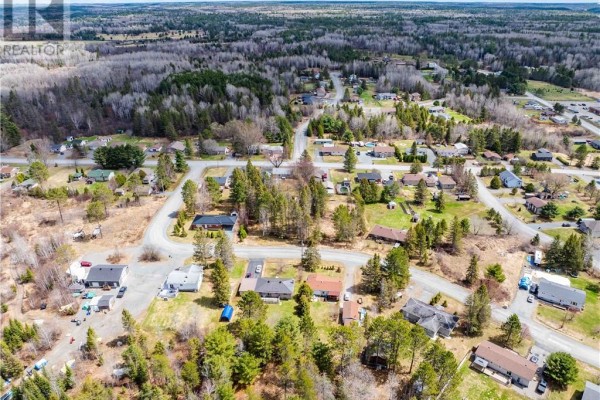 8 Spruce Street, Markstay, ON P0M2G0 Photo 3