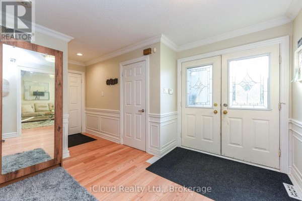 8 St Mark Place, Brampton, ON, photo 3