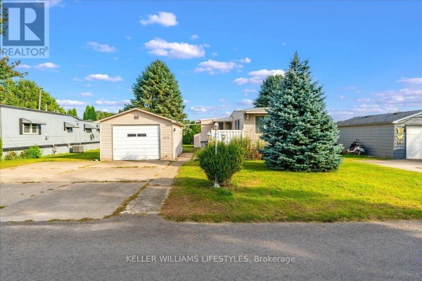 8 Stewart Street, Strathroy Caradoc, ON, photo 3