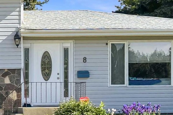 8 Sydney Close, Red Deer, AB, photo 3