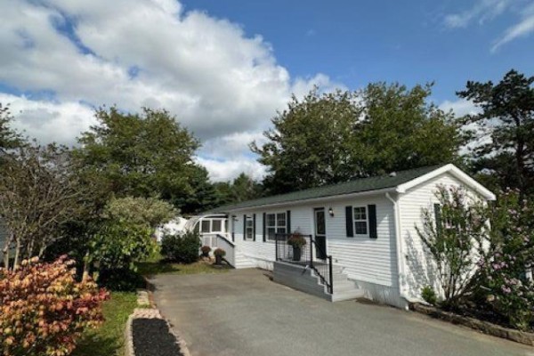 8 Tenth Street, Lucasville, NS, photo 2
